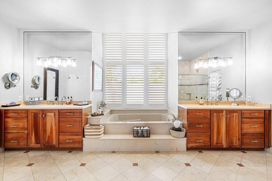 Stunning 4 BD 3 BA, beautifully renovated home on an oversized - photo 14