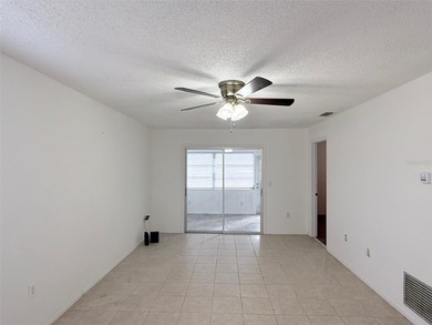 Wonderful 55+ active community in Bradenton, The home is a 1 - photo 3