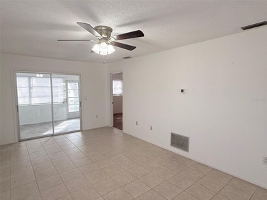 Wonderful 55+ active community in Bradenton, The home is a 1 - photo 5