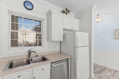 Welcome to this first floor 2-bedroom, 2-bath condo in Magnolia - photo 8