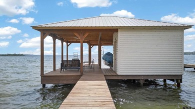 Spacious 4/3 waterfront home situated on Lake Palestine - photo 6
