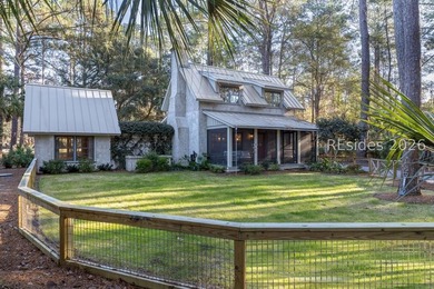 This beautiful 1,570 square foot cottage is set on 2.52 - photo 2