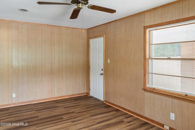 Solid well maintained brick home with 2 large shops on a 0.91 - photo 13
