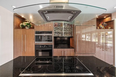Welcome to this beautifully appointed villa in the Shelldrake - photo 16
