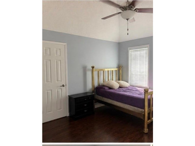 Welcome to 809 Pine Ridge Bend! This spacious 5BR/3.5BA home - photo 20
