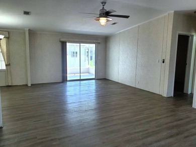 THIS HOME IS ON LEASED LAND WITH A MONTHLY LOT RENT OF $542 AND - photo 22
