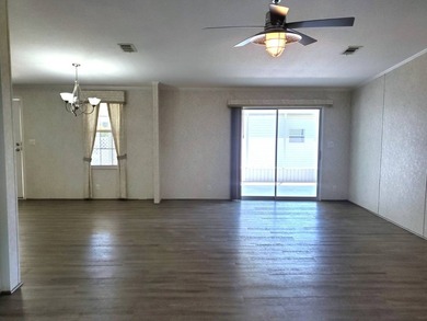 THIS HOME IS ON LEASED LAND WITH A MONTHLY LOT RENT OF $542 AND - photo 31