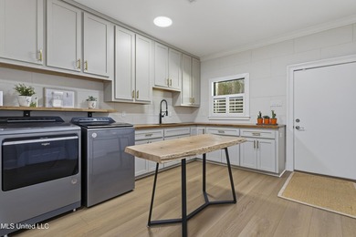 A true Gulf Coast compound - 2.5 private acres fronting both the - photo 34