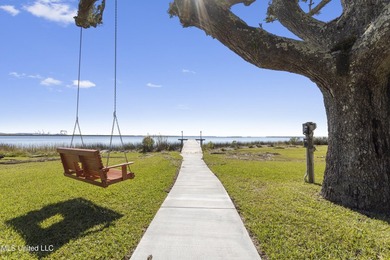 A true Gulf Coast compound - 2.5 private acres fronting both the - photo 57