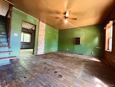 Investor Special with Big Potential in Iron Mountain! Located on - photo 6