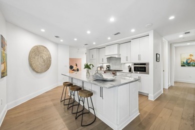 Welcome to ''On The Square'' at Georgetown Condos in Rosemary - photo 4