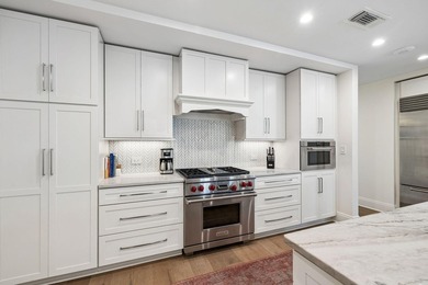Welcome to ''On The Square'' at Georgetown Condos in Rosemary - photo 5