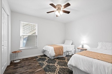 Enjoy waterfront living in this beautifully located Bayhouse - photo 17