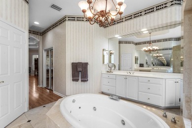 Welcome to this beautifully maintained 5-bedroom, 3-bathroom - photo 17