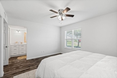 Enjoy waterfront living in this beautifully located Bayhouse - photo 19