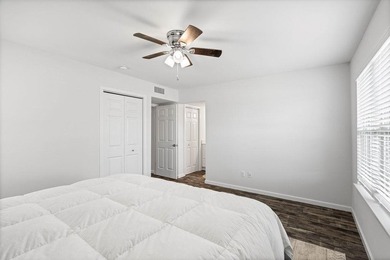 Enjoy waterfront living in this beautifully located Bayhouse - photo 20
