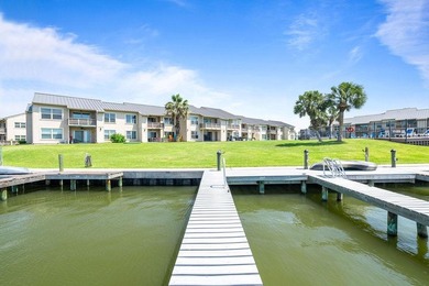 Enjoy waterfront living in this beautifully located Bayhouse - photo 26