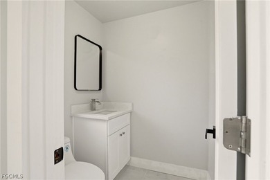 Welcome to 3805 SE 12th Ave - a beautifully renovated 3-bedroom - photo 27