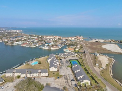 Enjoy waterfront living in this beautifully located Bayhouse - photo 28