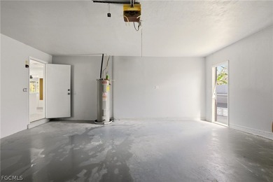 Welcome to 3805 SE 12th Ave - a beautifully renovated 3-bedroom - photo 30