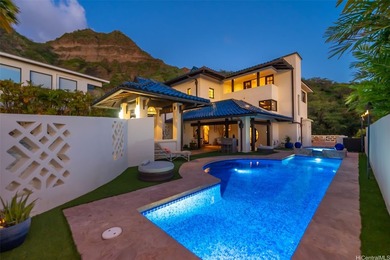 Experience refined island luxury living in this executive-style - photo 1