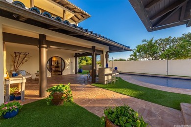Experience refined island luxury living in this executive-style - photo 5