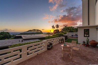 Experience refined island luxury living in this executive-style - photo 10