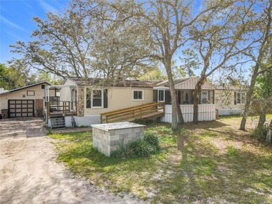 Lake Kathryn - Lake County Home For Sale in Paisley Florida