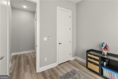 Better than new and loaded with upgrades! Welcome to this - photo 8