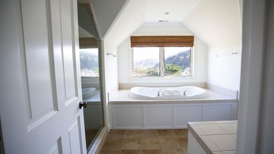 Oceanfront property with stunning views of the Pacific Ocean and - photo 11
