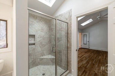 Discover a private woodland retreat just minutes from Five - photo 15
