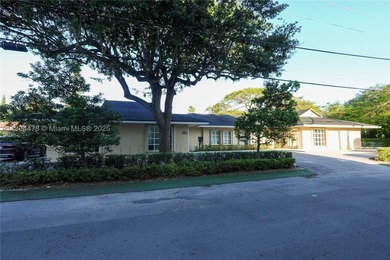 Prime Free-Standing Commercial Building on S. Dixie Highway - - photo 1