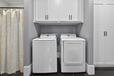Stunning modern move-in ready home in Morristown -- 2 bed, 3 - photo 13