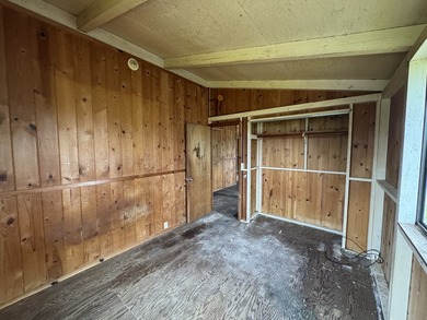Auction listing - Auction fees may apply. 2 bed, 1 bath home - photo 14