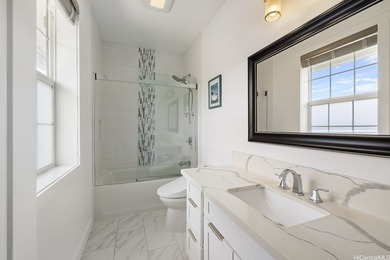 A rare offering in the heart of Manoa, this extensively - photo 15