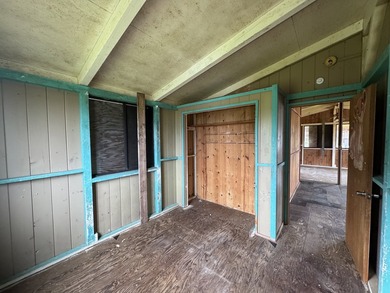 Auction listing - Auction fees may apply. 2 bed, 1 bath home - photo 16