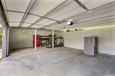 A rare offering in the heart of Manoa, this extensively - photo 17