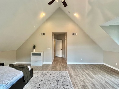 PRICE DROP: Beautiful 2-story home with NO HOA and nearly 4,000 - photo 18