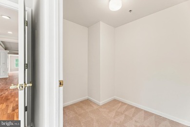 Welcome to easy, low-maintenance living in the heart of Mays - photo 25