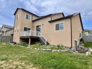 PRICE DROP: Beautiful 2-story home with NO HOA and nearly 4,000 - photo 25
