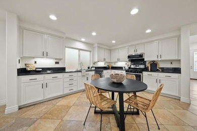 Welcome to this beautifully maintained and move-in-ready - photo 8
