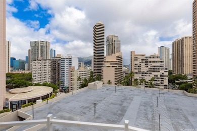 Situated at the entrance of Waikiki, Ilikai Marina features an - photo 8
