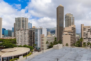 Situated at the entrance of Waikiki, Ilikai Marina features an - photo 9