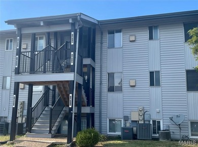 Lake Saint Louis Condo For Sale in Lake Saint Louis Missouri