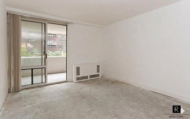 A rare opportunity to own on the Upper West Side in one of the - photo 4