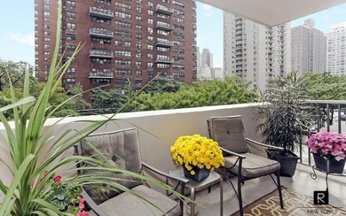 A rare opportunity to own on the Upper West Side in one of the - photo 6