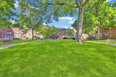 Welcome to this beautifully maintained lower unit, move-in-ready - photo 3