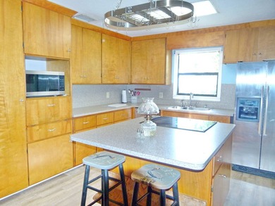 Charming 3/2 Home with Lake Okeechobee Access! Enjoy waterfront - photo 11