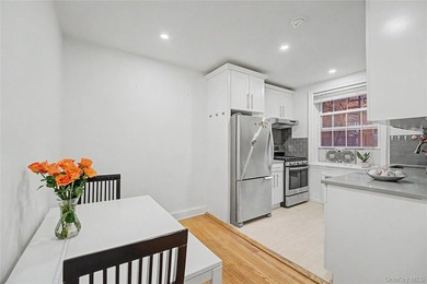Welcome to this beautiful one-bedroom co-op located in the - photo 12