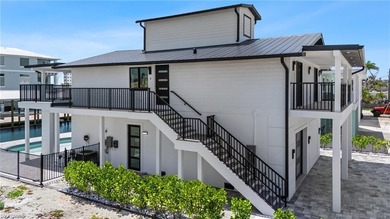 Unmatched Waterfront Living in the Heart of Fort Myers Beach! - photo 4
